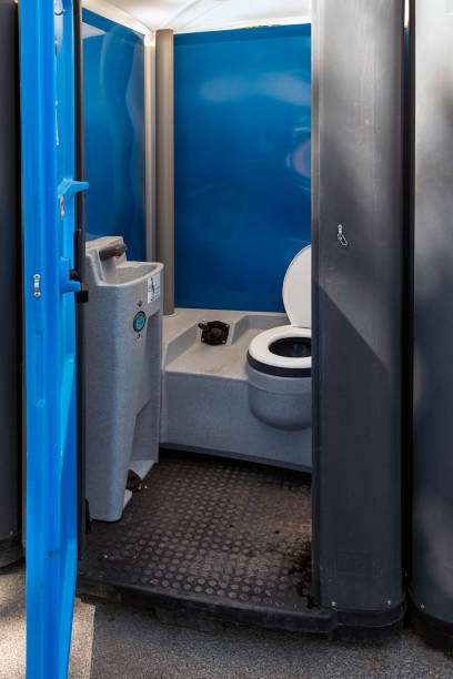 Best Portable restroom trailer rental  in Bexley, OH